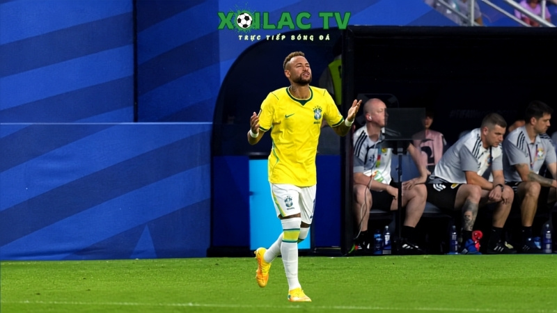 Neymar ra sân cho tuyển Brazil sau 981 ngày